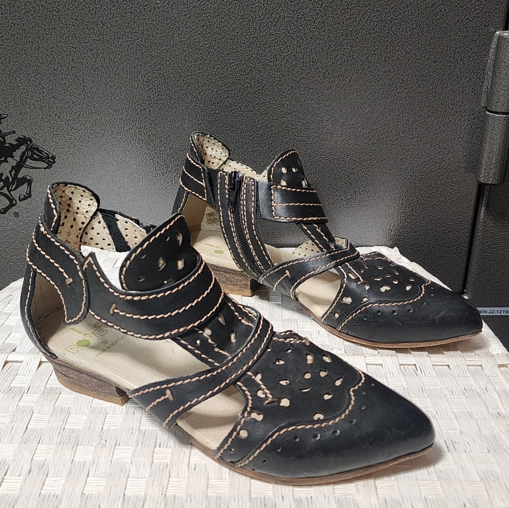 Rovers women's heels cutout side zip‎ 37 Leather Black